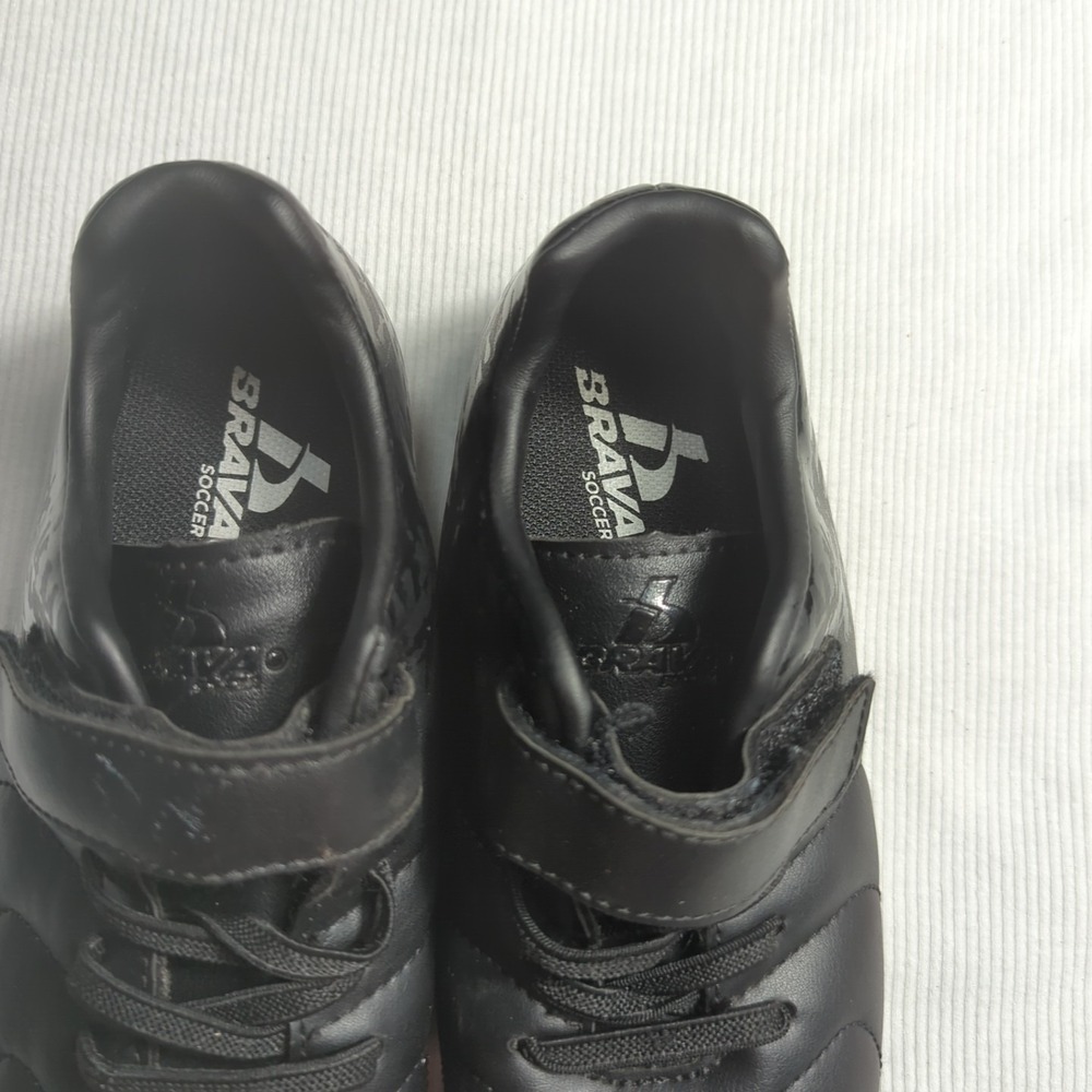 BRAVA Soccer Cleats Toddler 12D Black Athletic Soccer Shoes Hook‎ Loop 160466 - Picture 4 of 6